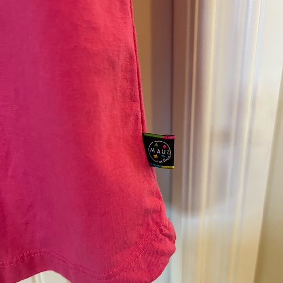 Size medium ladies Maui and Sons tank top - Picture 3 of 6